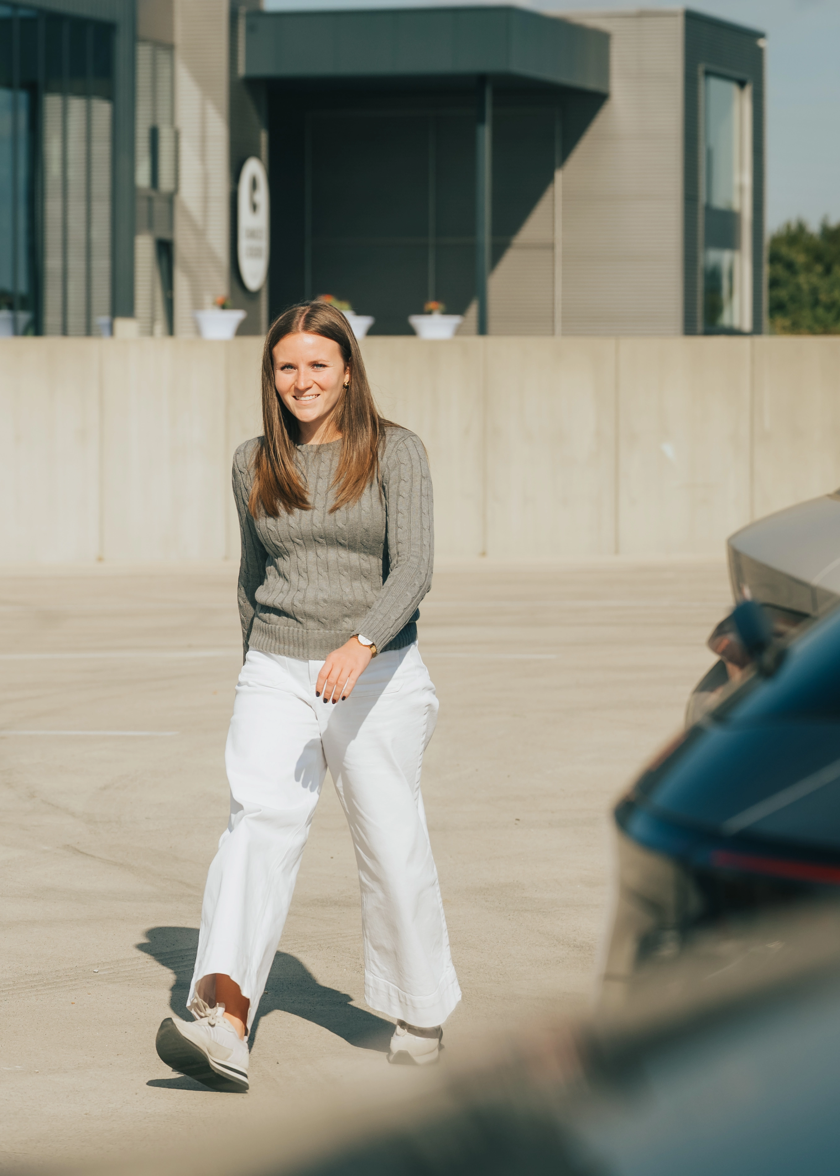 Marie, Junior marketer