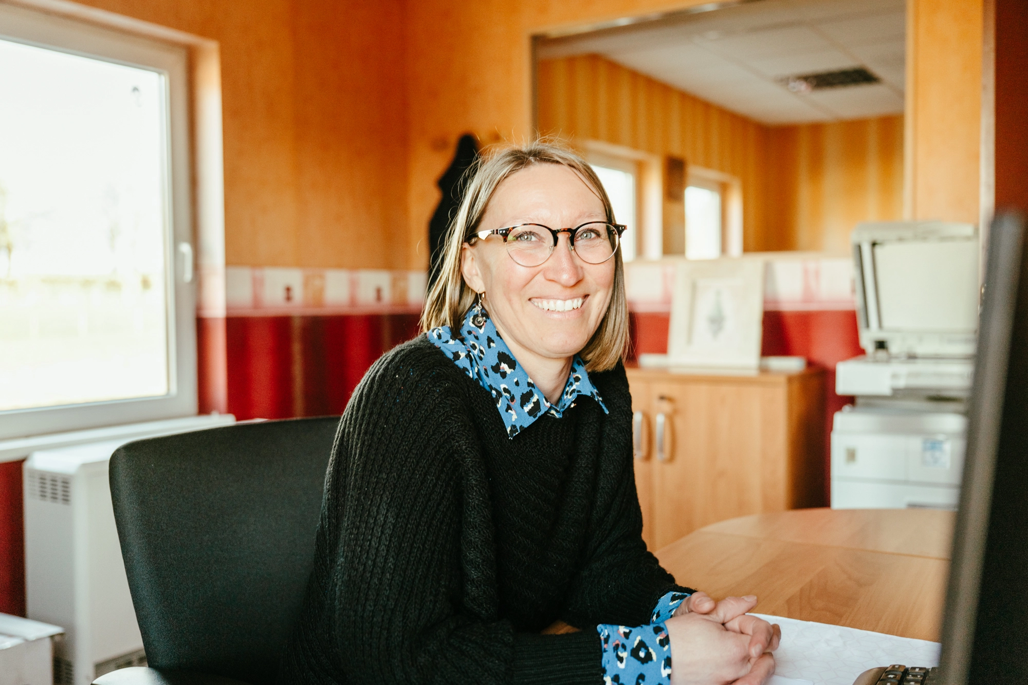 MARYLÈNE, COMPTABLE. MARYLÈNE, COMPTABLE.