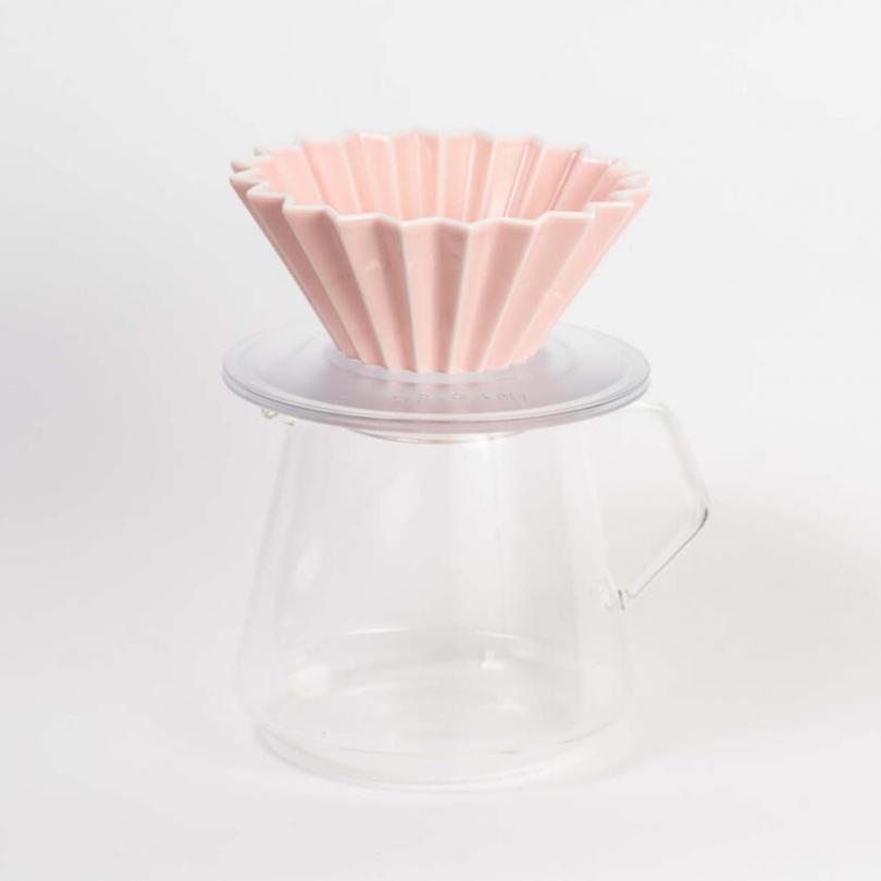 Origami® dripper pink 2 cups with plastic support and Kinto® carafe